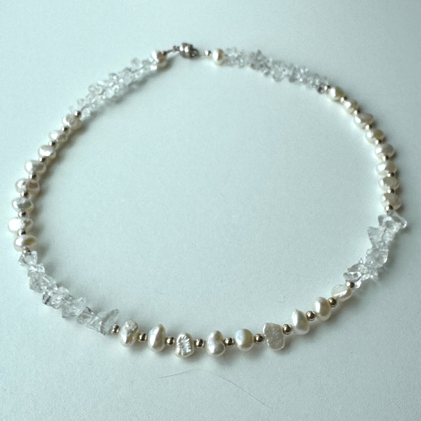 Pearl and Quartz Alternating (Silver)