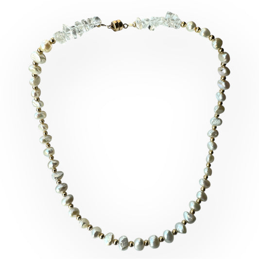 Pearl and Quartz (Gold)